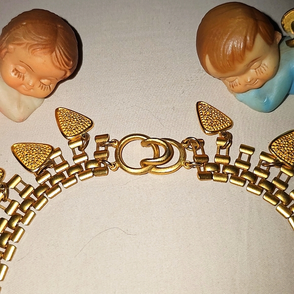 Egyptian Revival Gold Brushed choker - Picture 3 of 5
